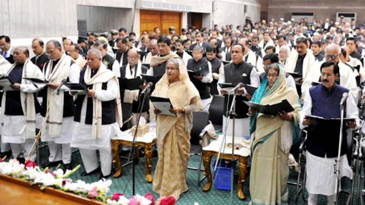 শপথ গ্রহন করলেন নব-নির্বাচিত এমপিরা