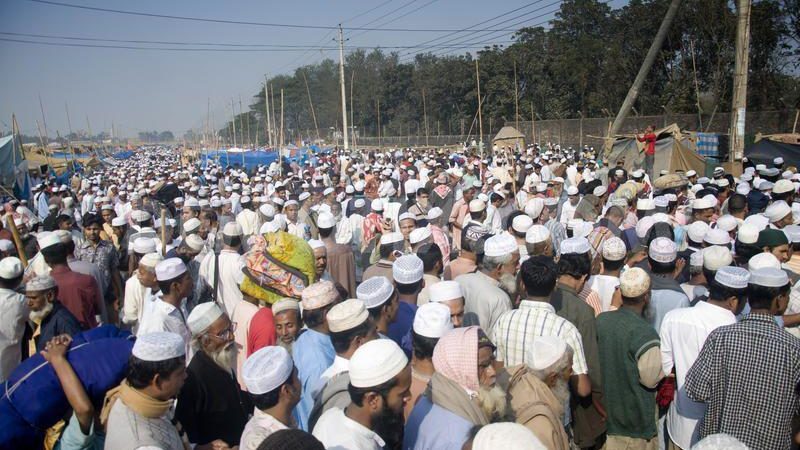 সংকট কাটিয়ে একসঙ্গে ইজতেমা হচ্ছে