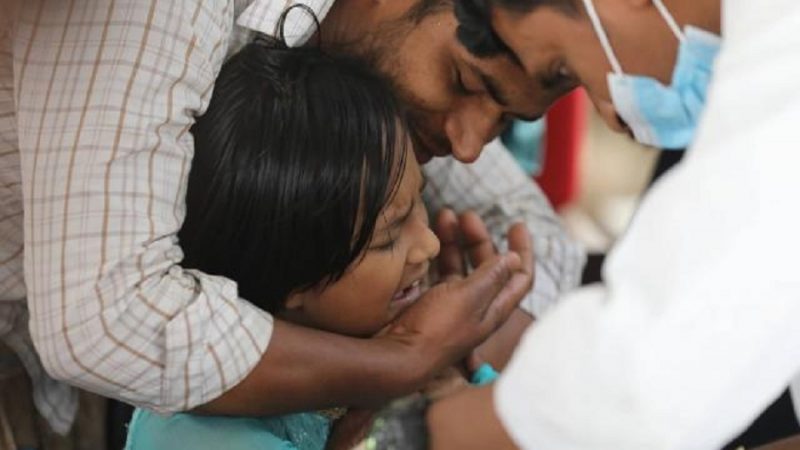 ডিএনএ নমুনা দিতে হাসপাতালে স্বজনেরা
