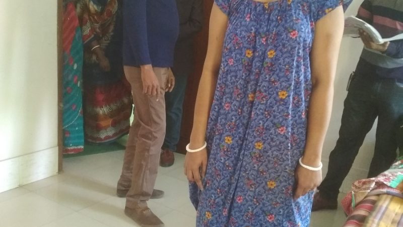 গৃহবধূর ঝুলন্ত লাশ উদ্ধার: স্বামী, শ্বোশুর ও শ্বাশুড়ি আটক