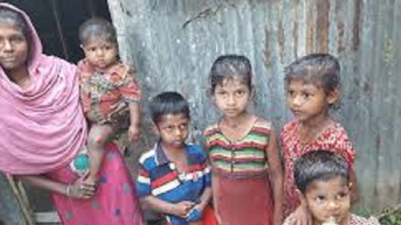 ভিক্ষার থলে নিয়ে ডাক্তার হওয়ার স্বপ্ন দেখে শিশু সুখী!