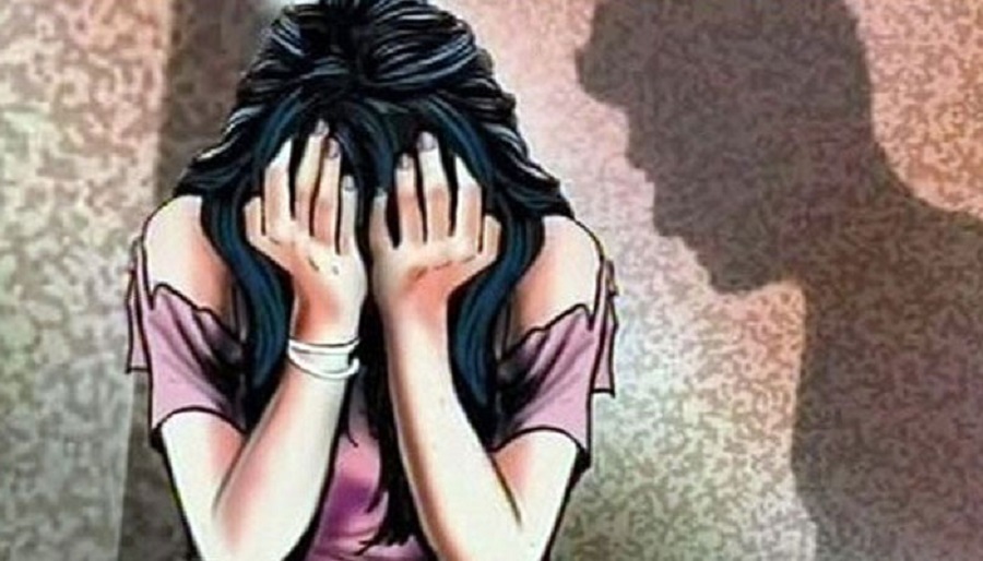 ছাত্রীকে শ্লীলতাহানির চেষ্টা, অতঃপর…