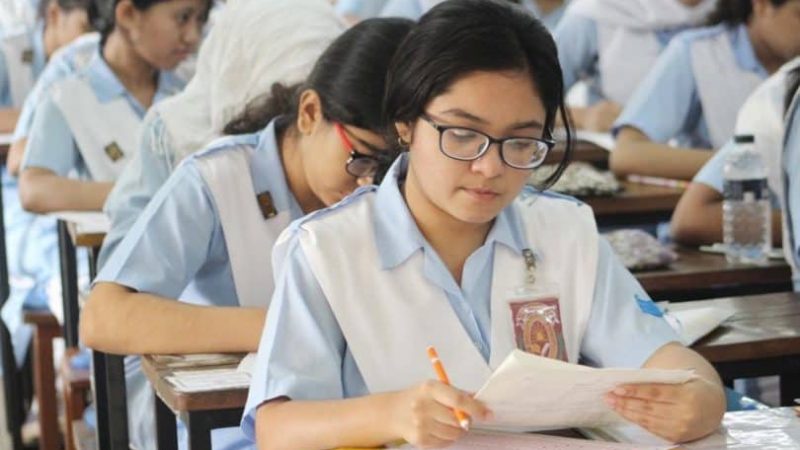 এসএসসি ও সমমানের পরীক্ষা শুরু