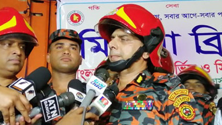 আগুন ভয়াবহ রূপ, কারণ জানালেন ফায়ার সার্ভিসের মহাপরিচালক