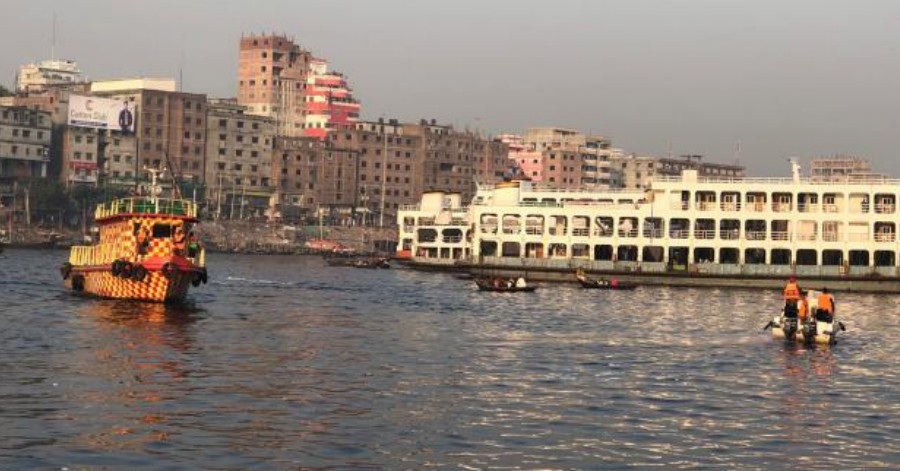 বুড়িগঙ্গায় নৌকাডুবি, ১ লাশ উদ্ধার, নিখোঁজ ৫