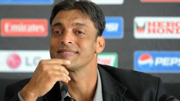 পাকিস্তানের ‘কোচ হওয়ার যোগ্যতা নেই মিকি আর্থারের’