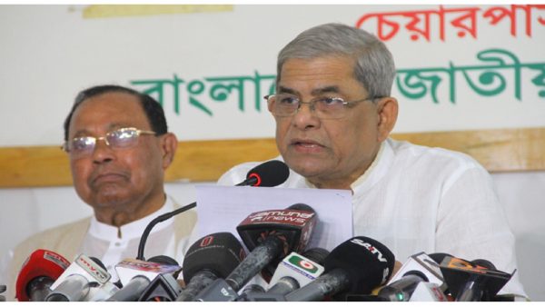 খালেদা জিয়াকে হত্যার চেষ্টা করা হচ্ছে, অভিযোগ ফখরুলের