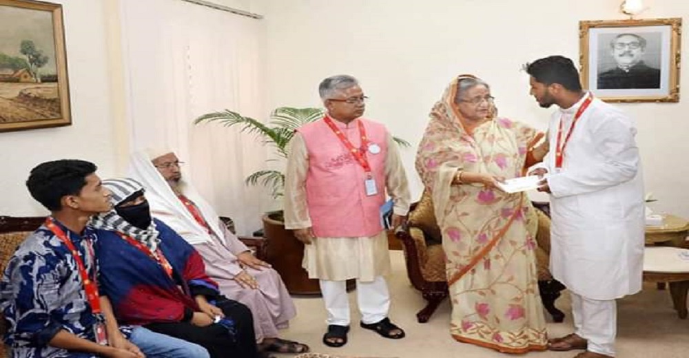 নুসরাতের ভাই নোমানকে এনআরবি গ্লোবাল ব্যাংকে চাকুরী দিলেন প্রধানমন্ত্রী