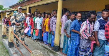 আসামের নাগরিক তালিকা নিয়ে বাড়ছে বিতর্ক