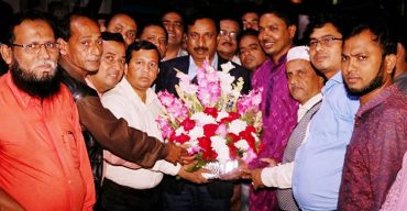 ফেনী প্রেসক্লাবের নবনির্বাচিত কমিটির নেতৃবৃন্দের সাথে সংসদ সদস্য নিজাম হাজারীর সৌজন্য সাক্ষাত