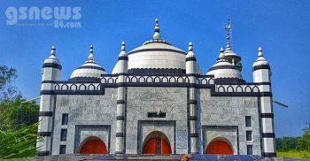 করোনা ভাইরাসের কারণে বন্ধ হচ্ছে না মসজিদ