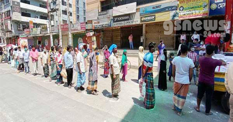 লাইনে দাঁড়িয়েও মিলছে না ওএমএসের চাল