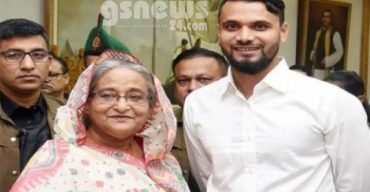 করোনা মোকাবেলায় প্রধানমন্ত্রীর কাছে যা চাইলেন এমপি মাশরাফি