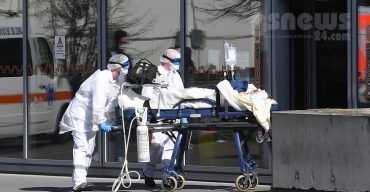 করোনায় ইউরোপে মৃত্যু ১ লাখ ছাড়িয়েছে