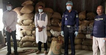 আওয়ামী লীগ নেতার গুদাম থেকে ৯৮ বস্তা চাল উদ্ধার