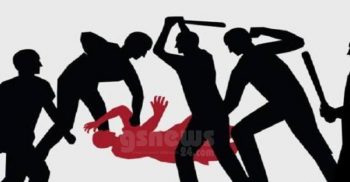 ত্রাণ না পেয়ে ফেসবুকে স্ট্যাটাস দেয়ায় ,যুবককে পিটিয়ে পুলিশে দিলেন চেয়ারম্যান-মেম্বার