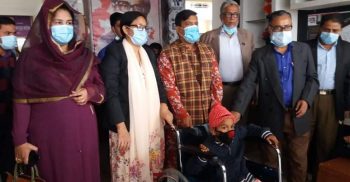 ছাগলনাইয়ায় বিশেষ চাহিদাসম্পন্ন ১৪ শিক্ষার্থীকে এসিসটিভ ডিভাইস প্রদান