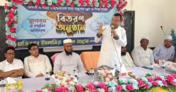 নাজিরপুর ইসলামিয়া দাখিল মাদ্রাসায় মেধাবী ও দরিদ্র শিক্ষার্থীদের মাঝে শিক্ষা উপকরণ বিতরণ